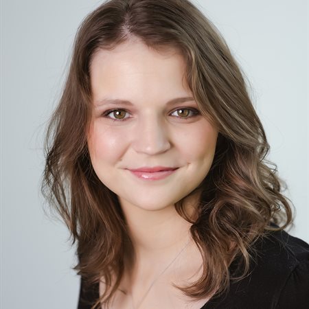 Headshot of Kamila Nikodemová